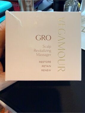 Vegamour GRO Scalp Massager - Sealed